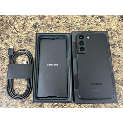 Samsung Galaxy S22 5G 128GB Unlocked GSM+CDMA SM-S901U Smartphone Ex. - Black
